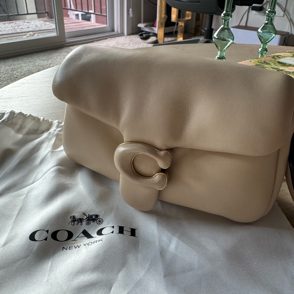 Coach Mini Pillow Tabby 18 Ivory